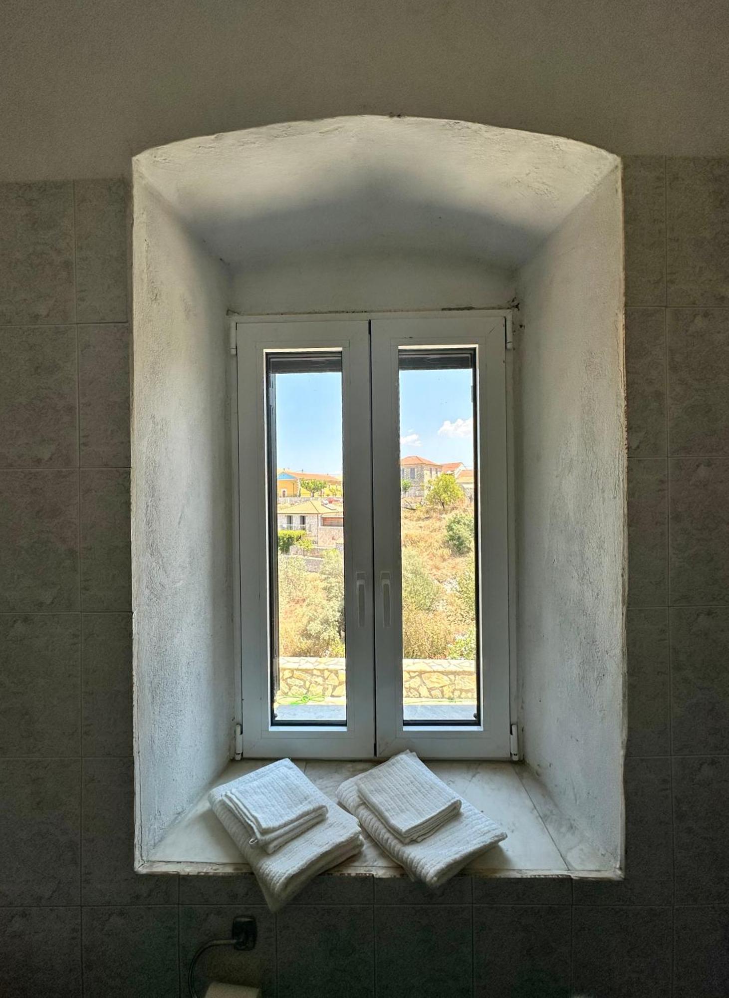 Вилла Chrysavgi Stone House Katomerion Экстерьер фото